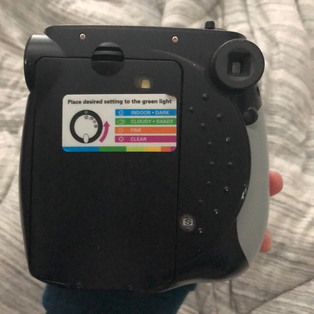 Polaroid camera - Picture 2 of 4